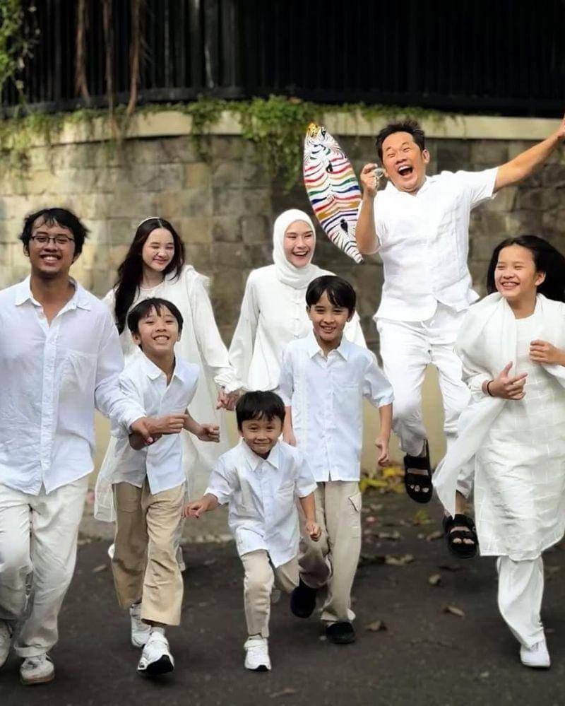 Instagram.com/hanungbramantyo